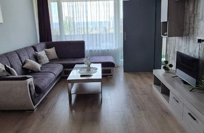 Vermietung einer geräumigen 4-Zimmer-Wohnung mit Meerblick, Stadtteil Chaika, Varna, Bulgarien